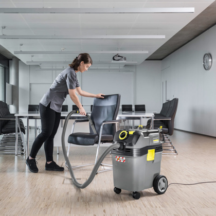 Фото 1- Пилосос Karcher NT 30/1 Ap L для вологого і сухого прибирання
