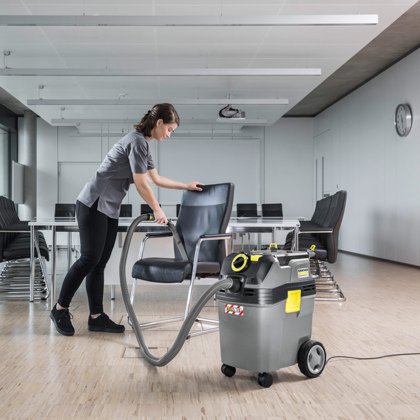 Фото 1- Пилосос Karcher NT 30/1 Ap L для вологого і сухого прибирання