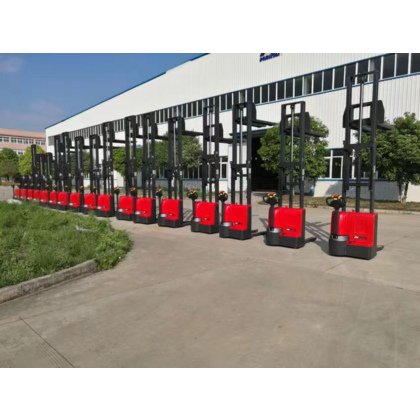 Фото 1- Електроштабелер самохідний CDDJ-1.6-3, вантаж до 1,6 т