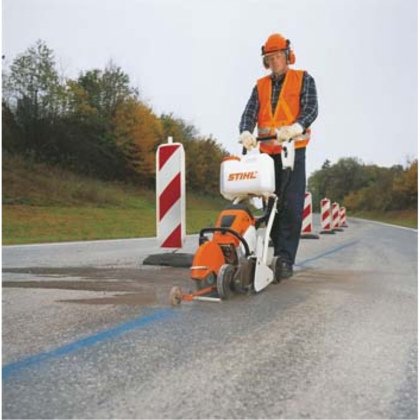 Фото 1- Напрямний візок Stihl FW 20